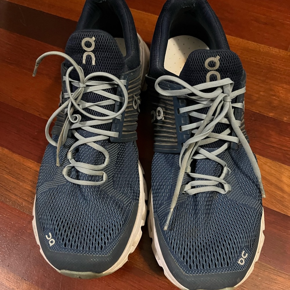 ON running cloudswift size 12